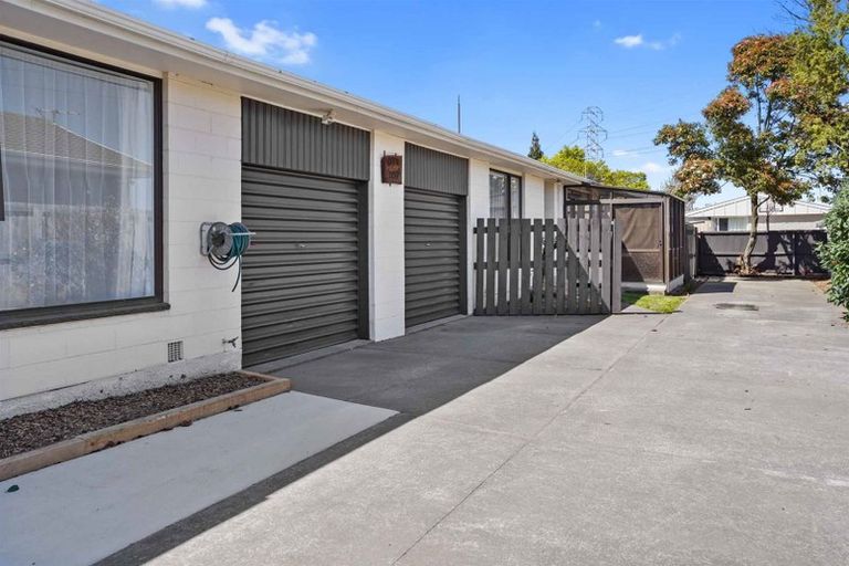 Photo of property in 74 Denise Crescent, Hornby, Christchurch, 8042