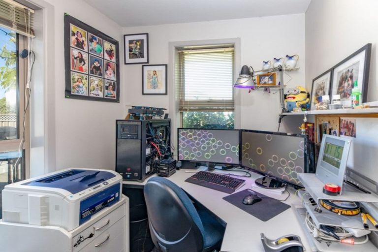 Photo of property in 24b Sarabande Avenue, Redwood, Christchurch, 8051