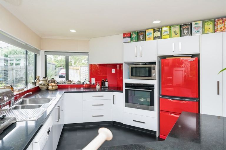 Photo of property in 6a Franklin Avenue, Hokowhitu, Palmerston North, 4410