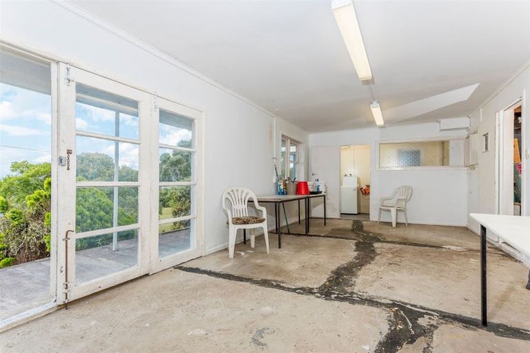 Photo of property in 9 Mcclintock Road, Massey, Auckland, 0614