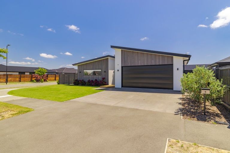 Photo of property in 6 Brooklands Street, Burwood, Christchurch, 8083