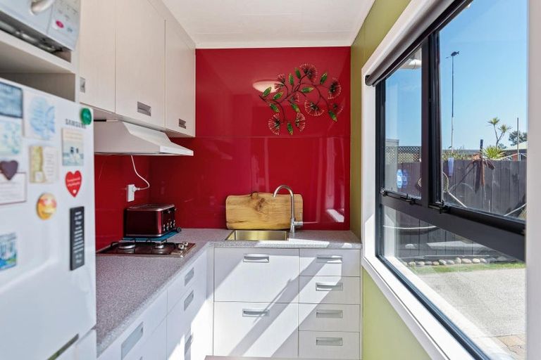 Photo of property in 159 Pukehina Parade, Pukehina, Te Puke, 3189