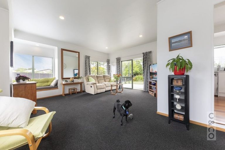 Photo of property in 30 Rosella Grove, Waimauku, 0812