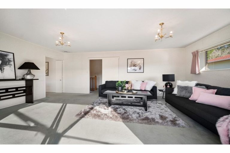 Photo of property in 42 Stapleford Crescent, Browns Bay, Auckland, 0630