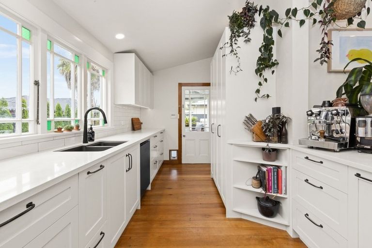 Photo of property in 600 Park Road North, Parkvale, Hastings, 4122