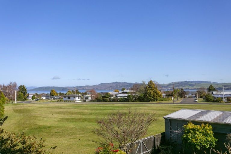 Photo of property in 67 Chesham Avenue, Waipahihi, Taupo, 3330