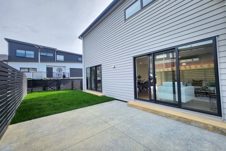 Photo of property in 8 Libby Lane, Howick, Auckland, 2010