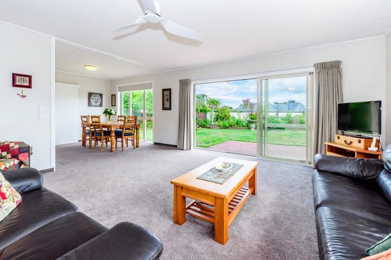 Photo of property in 14 Sydney Crescent, Raumati South, Paraparaumu, 5032