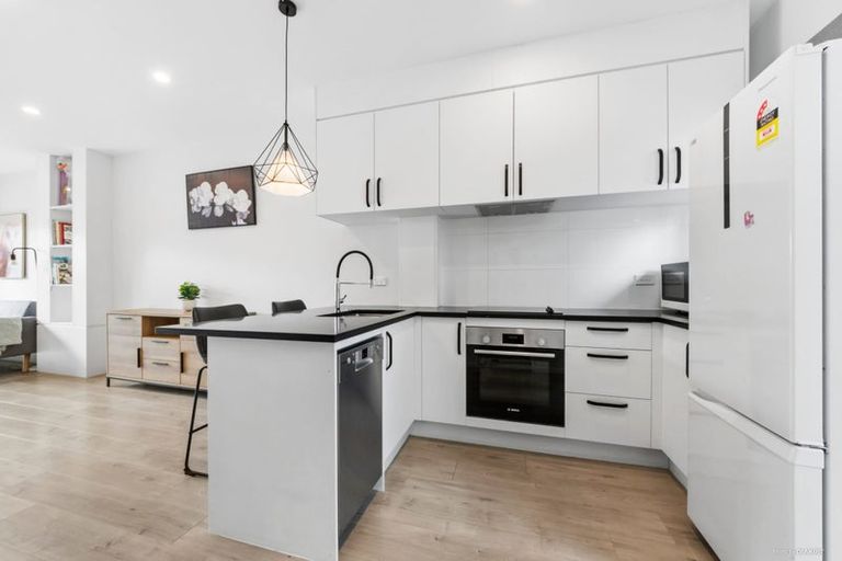 Photo of property in 2/46 Te Kanawa Crescent, Henderson, Auckland, 0610