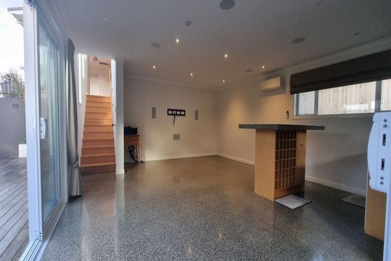 Photo of property in 2/17 Bevyn Street, Castor Bay, Auckland, 0620