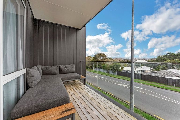 Photo of property in 57e Edmonton Road, Henderson, Auckland, 0612
