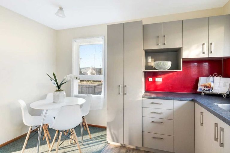 Photo of property in 1/53 Bassett Street, Burwood, Christchurch, 8083