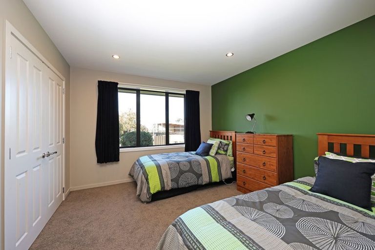 Photo of property in 21 North Ridge Drive, Oamaru North, Oamaru, 9400