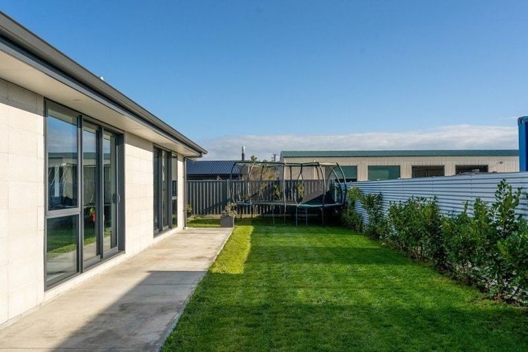 Photo of property in 55b Dublin Street, Martinborough, 5711
