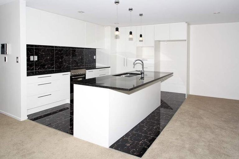 Photo of property in 7b Monarch Avenue, Hillcrest, Auckland, 0627