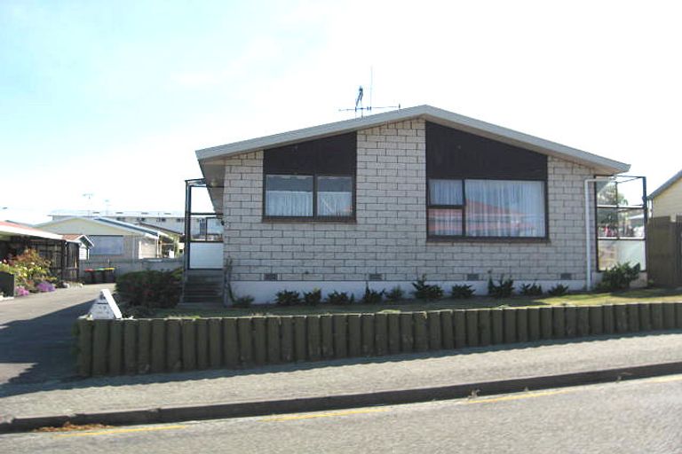 Photo of property in 4/18 Regent Street, West End, Timaru, 7910