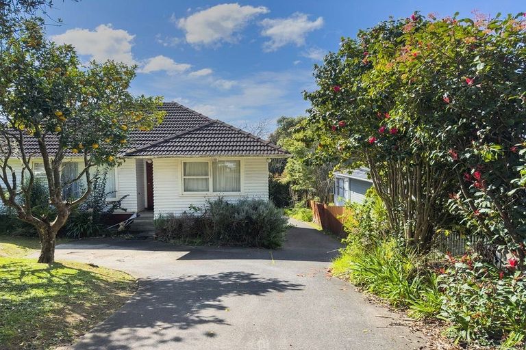 Photo of property in 32 Rosalind Road, Glenfield, Auckland, 0629