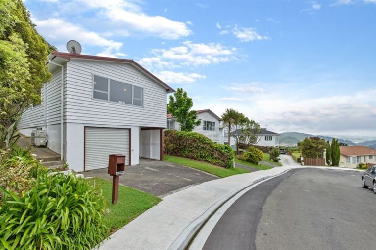 Photo of property in 7 Kerr Grove, Johnsonville, Wellington, 6037