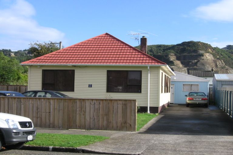 Photo of property in 47 Biddle Crescent, Taita, Lower Hutt, 5011