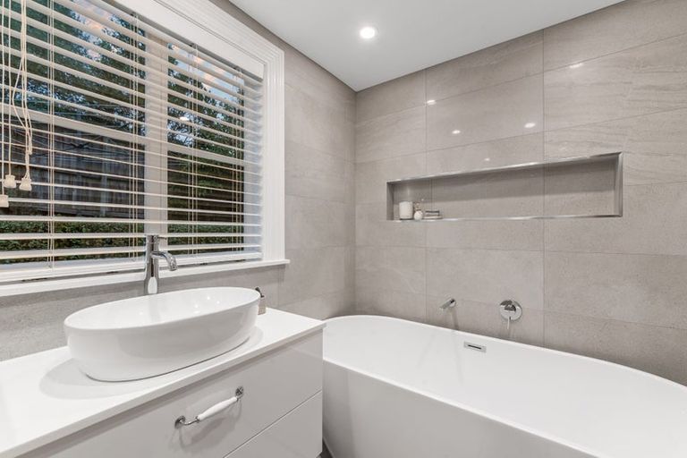 Photo of property in 85 Penruddock Rise, Westmorland, Christchurch, 8025