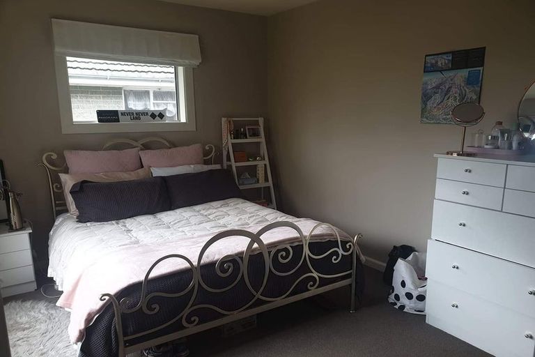 Photo of property in 37 Acacia Avenue, Upper Riccarton, Christchurch, 8041