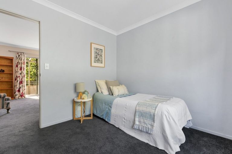 Photo of property in 42 Holcombrooke Lane, Welcome Bay, Tauranga, 3175