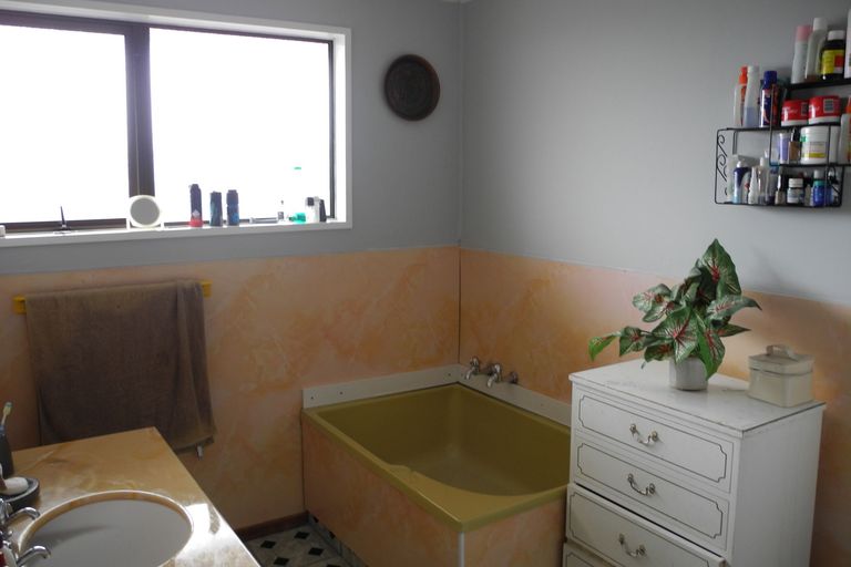 Photo of property in 14 Grace Street, Waimate, 7924