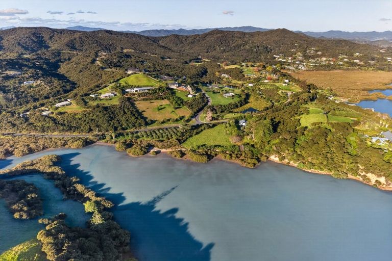 Photo of property in 35b Te Akau Drive, Russell, 0272