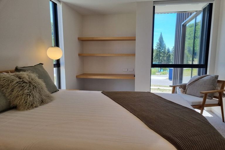 Photo of property in 18 Station Bay Rise, Lake Tekapo, 7999