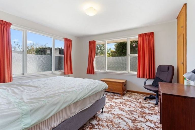 Photo of property in 22 Longmuir Street, Ilam, Christchurch, 8041