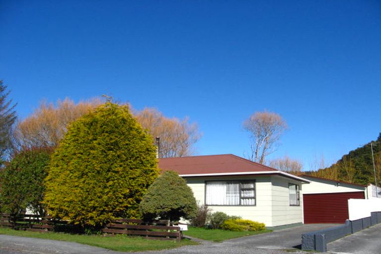 Photo of property in 116 Marlborough Street, Greymouth, 7805