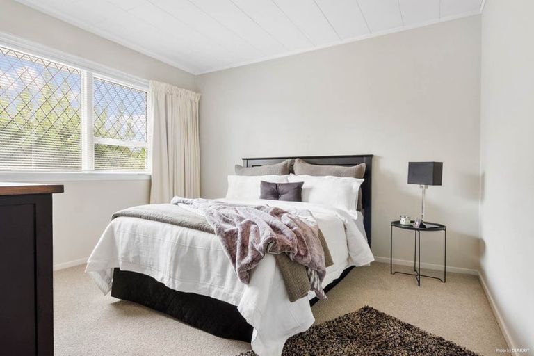 Photo of property in 4 Libra Street, Glen Eden, Auckland, 0602