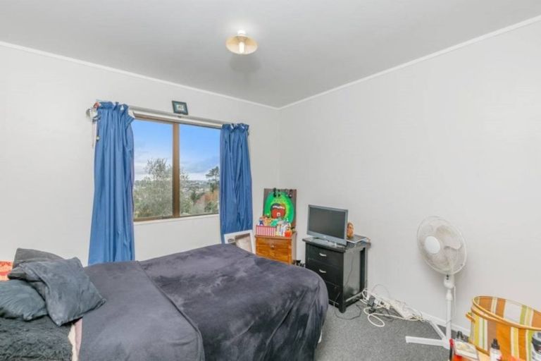 Photo of property in 14 Arde Place, Massey, Auckland, 0614