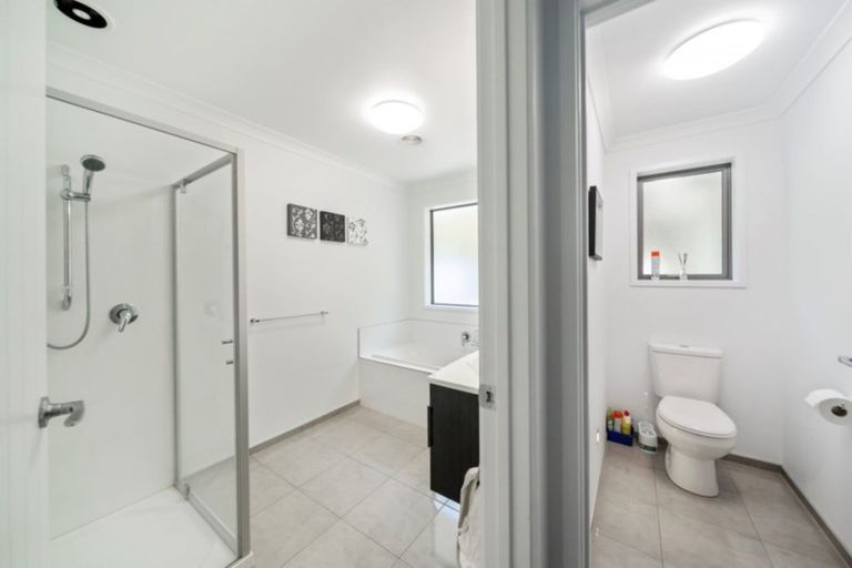 Photo of property in 321a Mangorei Road, Merrilands, New Plymouth, 4312