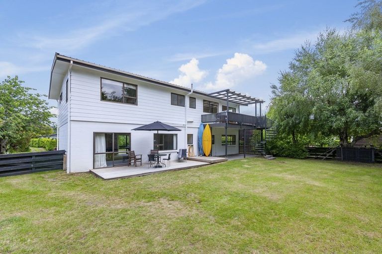 Photo of property in 30 Irwin Place, Kinloch, Taupo, 3377