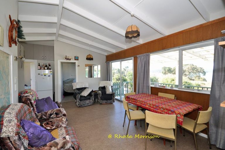 Photo of property in 1 Sandy Beach Road, Tinopai, 0593
