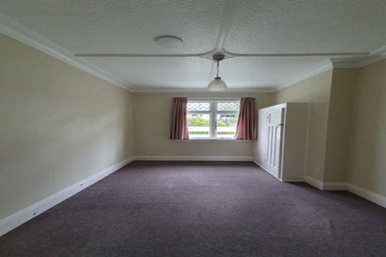 Photo of property in 2 Trelissick Crescent, Ngaio, Wellington, 6035