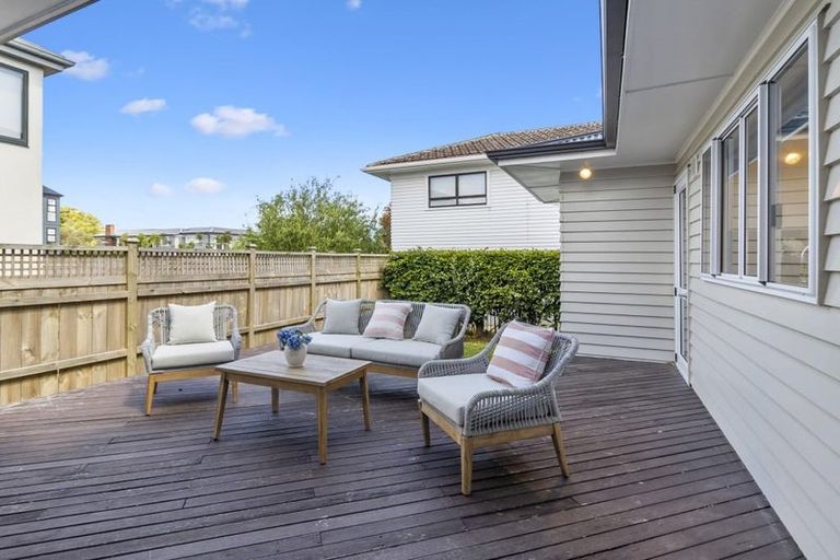 Photo of property in 65 Seacliffe Avenue, Belmont, Auckland, 0622