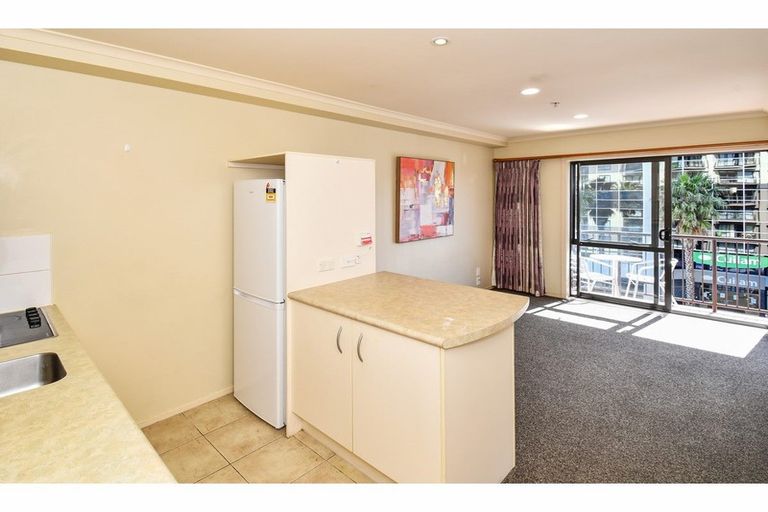 Photo of property in The Rennaissance, 4j/18 Ronwood Avenue, Manukau, Auckland, 2104