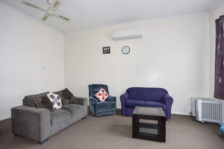 Photo of property in 9 Denton Street, Gore, 9710