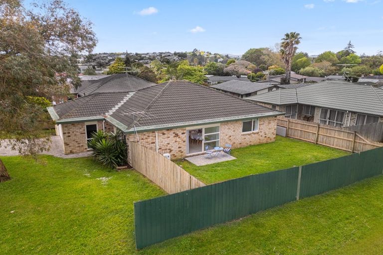 Photo of property in 22 Kayes Road, Pukekohe, 2120