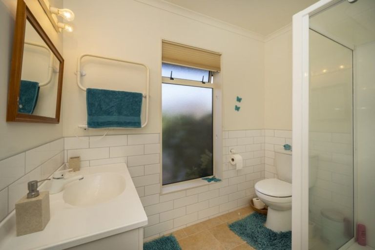 Photo of property in 17 Whiting Drive, Wakefield, 7025