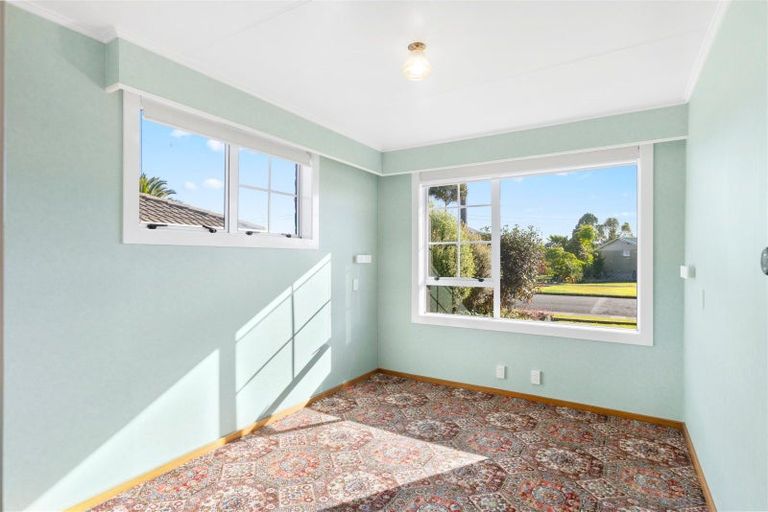 Photo of property in 38 Lyndhurst Street, Westport, 7825