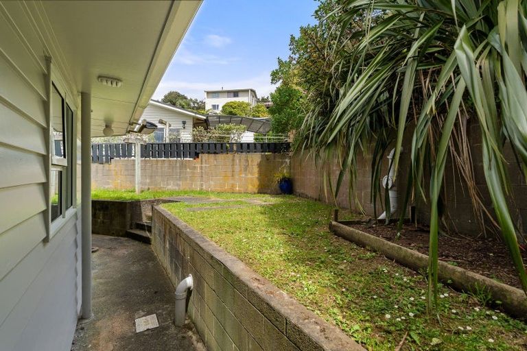 Photo of property in 8b Randolph Road, Crofton Downs, Wellington, 6035