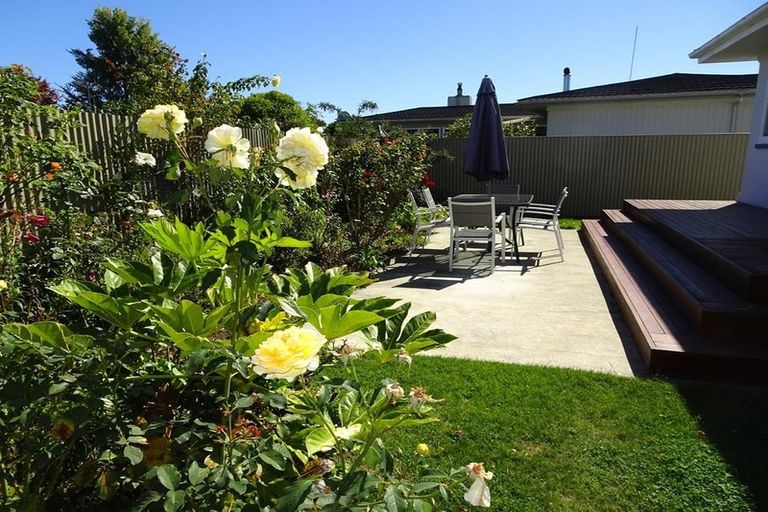 Photo of property in 9a Cornwall Road, Taradale, Napier, 4112