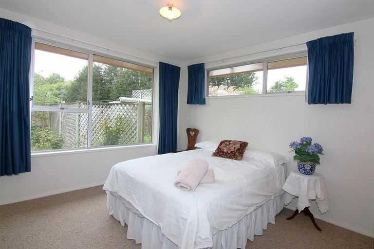 Photo of property in 28 Claridges Road, Casebrook, Christchurch, 8051