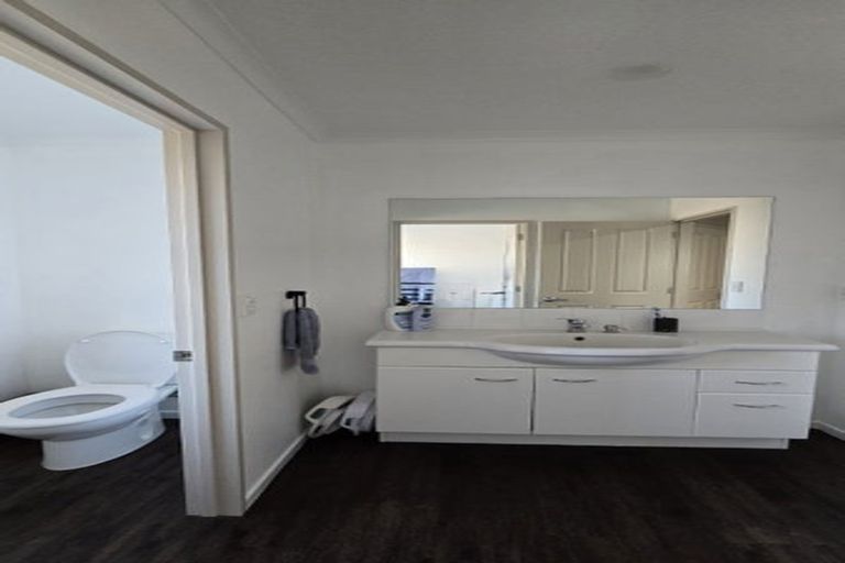 Photo of property in 1 Oaks Place, Te Aroha, 3320