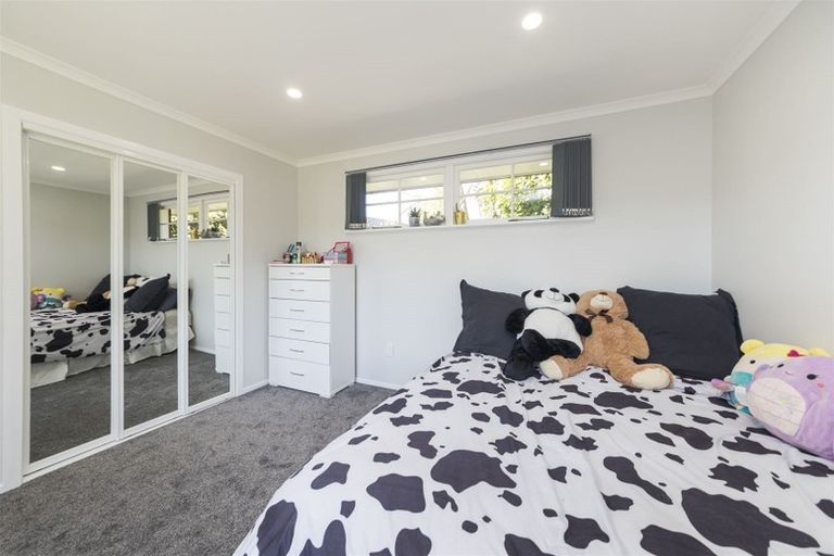 Photo of property in 23 Redwood Grove, Hokowhitu, Palmerston North, 4410