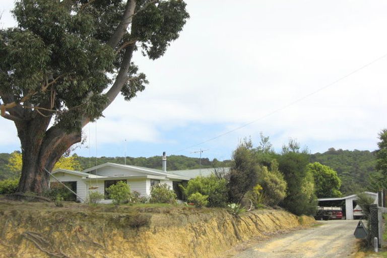 Photo of property in 171 Waikawa Road, Picton, 7220
