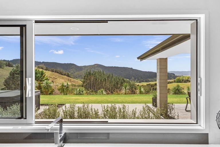 Photo of property in 152 Valley View Road, Otaika, Whangarei, 0170